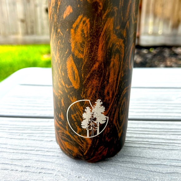 S’well large 25 oz wood grain collection water bottle - Picture 3 of 3